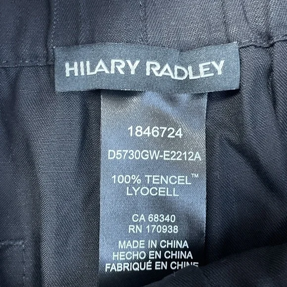 Hilary Radley Women's M Pull-on Shorts Black Tencel e1140 - Picture 3 of 6